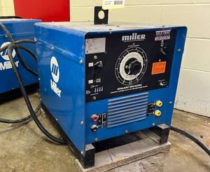 lot 331 image: Miller Dialarc 250 ACDC Stick Welder