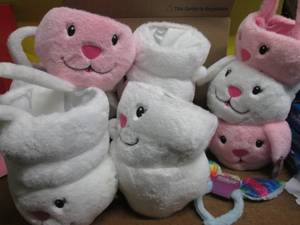 OO Variety lot of Easter misc. May contain (but not limited to items such as) many various easter items for decorating, easter egg hunts, filling baskets, and more, check out each picture for each lot for accurate description.