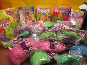 OO Variety lot of Easter misc. May contain (but not limited to items such as) many various easter items for decorating, easter egg hunts, filling baskets, and more, check out each picture for each lot for accurate description.