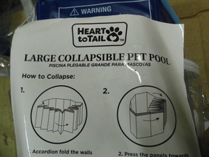 Large Heart to Tail collapsible pet pool