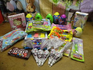 KK Variety lot of Easter misc. May contain (but not limited to items such as) many various easter items for decorating, easter egg hunts, filling baskets, and more, check out each picture for each lot for accurate description.