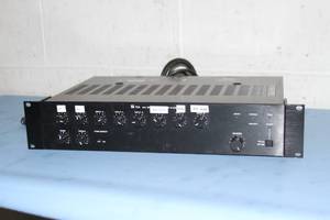 lot 118 image: TOA Electronics 8-Channel Modular Pro Audio Mixer Pre Amp  Amplifier - M-900MK2