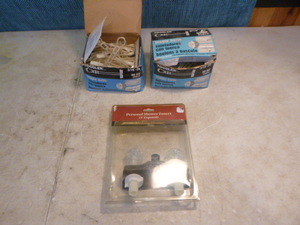 lot 20 image: Toggler Bolts with Faucet