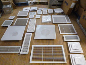 lot 47 image: Ceiling and Wall Vents
