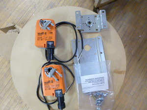 lot 52 image: 2 Belimo Damper Actuators