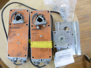 lot 62 image: 2 Belimo Damper Actuators
