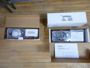 lot 94 image: Duct Smoke Detectors