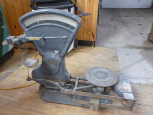 lot 114 image: Toledo Scale