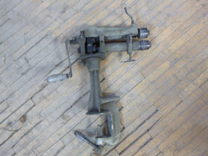 lot 116 image: Crimper