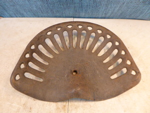 lot 129 image: Vintage Tractor Seat