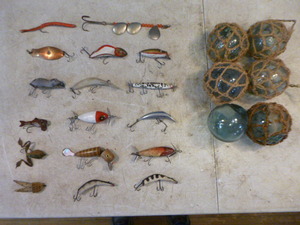 lot 136 image: Fishing Lures