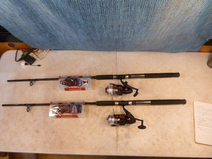 lot 139 image: 2 R2F King Salmon Fishing Rods and Reels