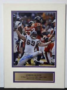 lot 119 image: Signed Minnesota Vikings Jared Allen 3-time Pro Bowler 2007, 2008, 2009