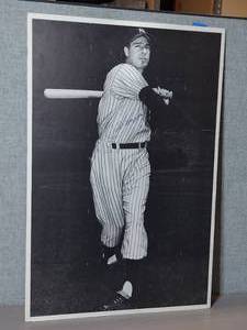 lot 6 image: Signed Joe DiMaggio Baseball Sports Poster. Measures 24 w x 36 H.