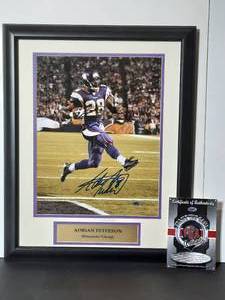 lot 78 image: Signed Authenticated&nbspPhoto of NFL Minnesota Vikings Adrian Peterson, framed