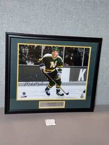 lot 90 image: Signed Authenticated Mike Modano  Hall of Fame 2014 Minnesota North Stars, professionally framed