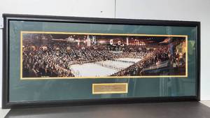 lot 176 image: Signed Photo of The Met Center Home of the Minnesota North Stars 1967-1993, framed