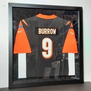 lot 162 image: #9 Burrow Jersey