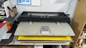 lot 26 image: Seal Masterpiece 500T-X Dry Mounting Laminating Press - Works. 26 x 34 platen size.