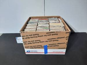 lot 277 image: Box of Multi-sport Trading Cards