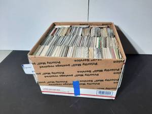 lot 278 image: Box of Multi-Sport Trading Cards
