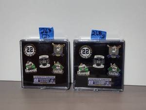 lot 26B image: New Sealed Limited Edition Emmit Smith of the Dallas Cowboys Pin Sets