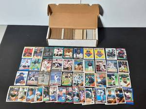 lot 110A image: (1) Box MLB Twins Players Cards  such as All-star Kirby Puckett, Kent Hrebek, Draft Pick Scott Stanoviak and more