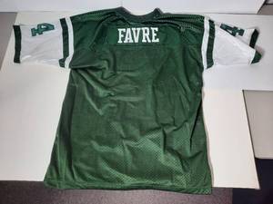 lot 346 image: #4 Brett Favre Green Jersey