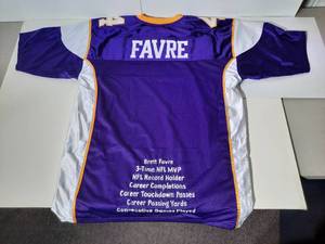 lot 345 image: #4 Brett Favre Purple Jersey, size XL