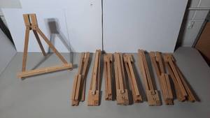 lot 412 image: (9) Loew Cornell Tabletop Wood Easels