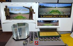 lot 404 image: Signed Green Packers Photo and other Green Bay memorabilia