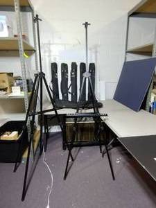 lot 524 image: (7) Weber Quattro Aluminum Easels with carrying case. 74 H