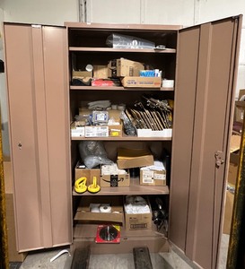lot 534 image: Metal Storage Cabinet with content