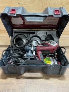lot 21 image: Titan Tool 0524093 FlexSpray Paint Sprayer - CUSTOMER RETURN - RETAIL PRICE $199.99