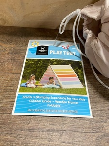 lot 42 image: Members Mark Recycled Fabric Outdoor Play Tent (50 L x 46 W x 42.3 H) - BRAND NEW - RETAIL PRICE $39.99