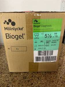 lot 7-C image: 1 Case NEW (6 Boxes25 Pairs Per Box) Molnlycke Biogel Natural Rubber Latex Powder Free Exam Gloves -&nbspUnique Biogel&nbspcoating on the inner surface makes gloves easy to don even with damp hands Textured Surface Size 5 12 Expiration 1125