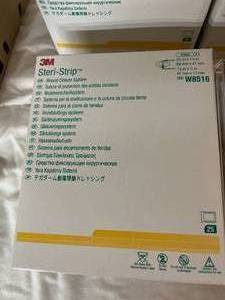 lot 33 image: $$$ 3 Boxes (25eaBox) NEW&nbsp3m W8516 Waterproof Protective Steri-Strip Wound Closure System - Single Package&nbspincludes one reinforced 3M Steri-Strip Adhesive Skin Closure and one 3M Tegaderm Transparent Dressing - I think I need these