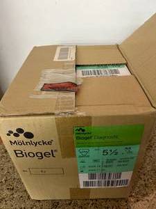 lot 7-A image: 1 Case NEW (6 Boxes25 Pairs Per Box) Molnlycke Biogel Natural Rubber Latex Powder Free Exam Gloves -&nbspUnique Biogel&nbspcoating on the inner surface makes gloves easy to don even with damp hands Textured Surface Size 5 12 Expiration 1125