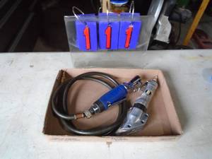 New Eagle 14 ratchet & air sheet metal shear. As shown.
