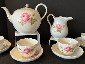 Vintage Meissen Rose Design Teapot, Creamer and Teacups and Saucers