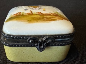 Vintage Limoges Trinket Box