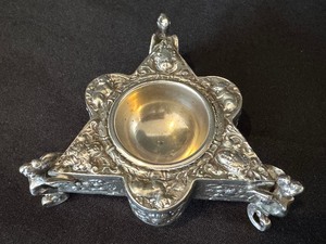 Pair of Fratelli Coppini Italian Baroque Angel Figurine Silver Salt Cellars