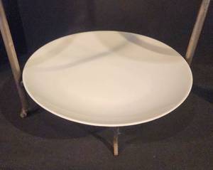 3-Tier Metal Plate Rack with Pillivuyt Porcelain Plates