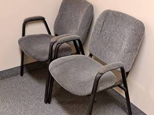 lot 64 image: Lot of (2) Office Entry Arm Chairs