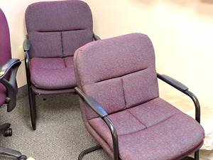 lot 51 image: Lot of (2) Rolling Office Arm Chair