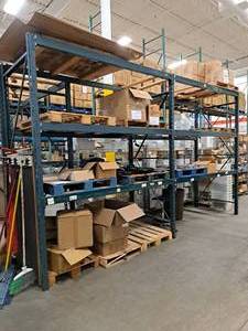 lot 33 image: Pallet Racking - 10 Uprights (x3), 8 Cross Beams (x12)