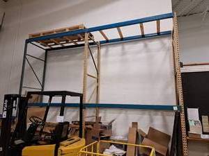 lot 34 image: Pallet Racking - 14 Uprights (x3), 8 Cross Beams (x8)