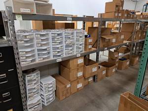 lot 39 image: Pallet Racking - 6 Uprights (x4), 6 Cross Beams (x12), 22x71-12 Grates (x6)