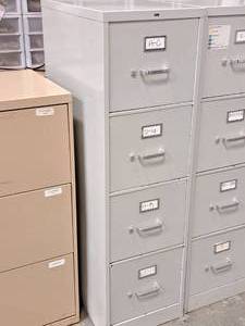 lot 127 image: Hon Metal File Cabinet 4-drawer