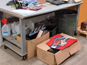 lot 153 image: Rolling Workstation  Table